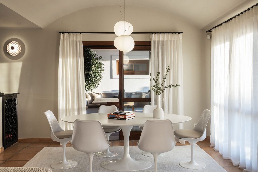 Dining Table Santorini Exceptional Villas